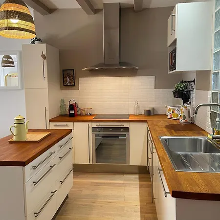 Maison Gabriel - Au Coeur De La Cite Medievale - T3 75m2 Apartment